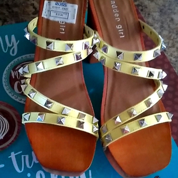 Hells 😍🔥 - Picture 3 of 6